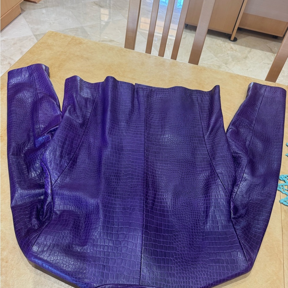 PRICE DROP: Butter-soft, lined CROC-EMBOSSED LAMBSKIN LEATHER,M, byColebrook &Co - Picture 8 of 12